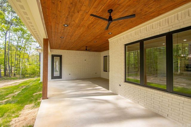 7024 Hannah Lane, Benton, AR 72019