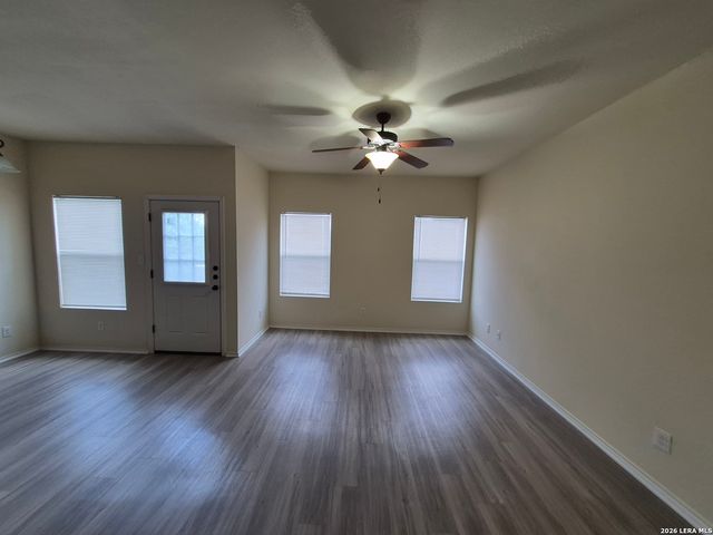 7208 Colina Way, Converse, TX 78109