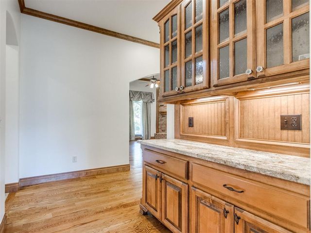 3621 Hunters Creek Road, Edmond, OK 73003