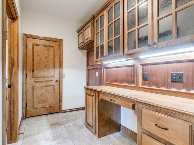 3621 Hunters Creek Road, Edmond, OK 73003