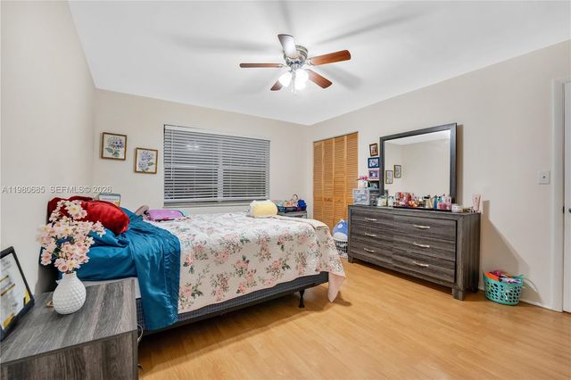 3777 NW 78th Avenue 15G, Davie, FL 33024