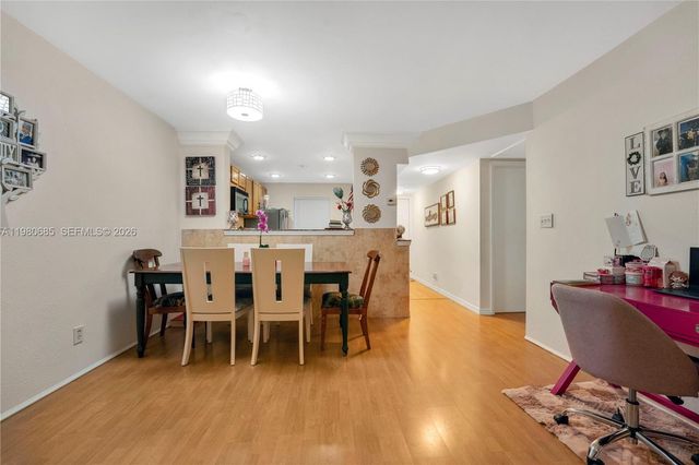 3777 NW 78th Avenue 15G, Davie, FL 33024