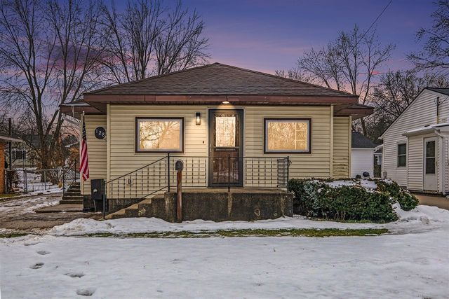 128 W Averill Street, Sparta, MI 49345