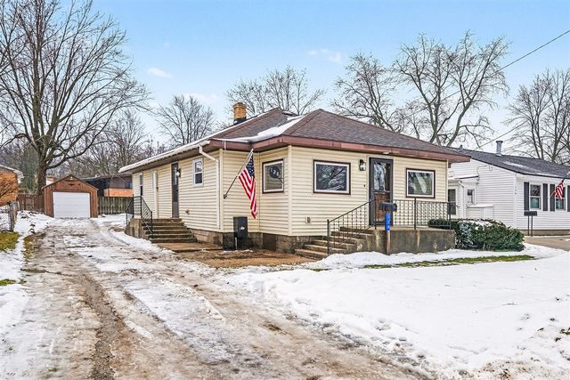 128 W Averill Street, Sparta, MI 49345