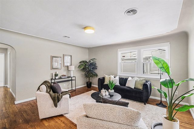 128 W Averill Street, Sparta, MI 49345