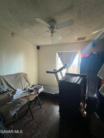 17350 Sweetaire Avenue, Lancaster, CA 93535