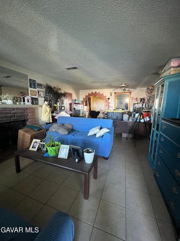 17350 Sweetaire Avenue, Lancaster, CA 93535