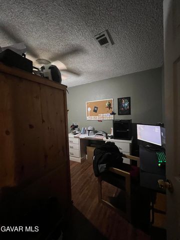 17350 Sweetaire Avenue, Lancaster, CA 93535