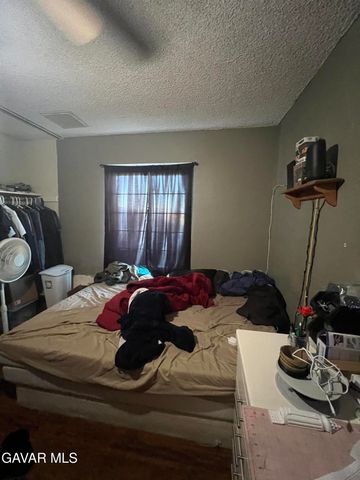 17350 Sweetaire Avenue, Lancaster, CA 93535