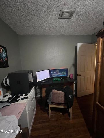 17350 Sweetaire Avenue, Lancaster, CA 93535