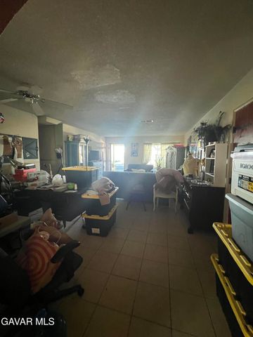 17350 Sweetaire Avenue, Lancaster, CA 93535