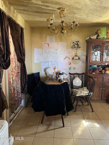 17350 Sweetaire Avenue, Lancaster, CA 93535