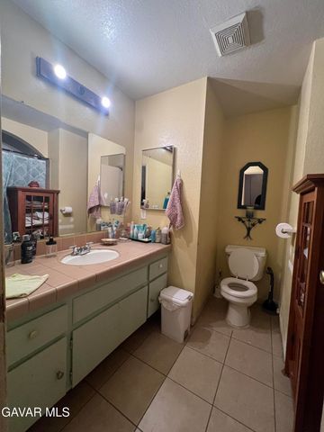 17350 Sweetaire Avenue, Lancaster, CA 93535