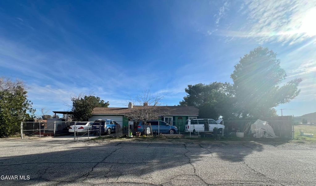 17350 Sweetaire Avenue, Lancaster, CA 93535