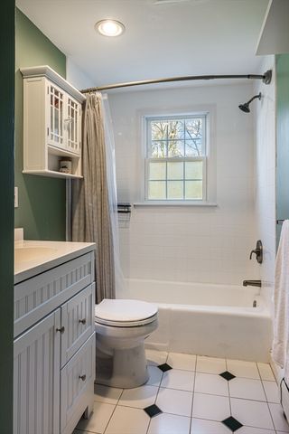 55 Lothrop Road, Reading, MA 01867