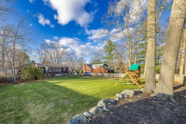 55 Lothrop Road, Reading, MA 01867