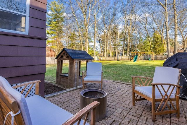 55 Lothrop Road, Reading, MA 01867