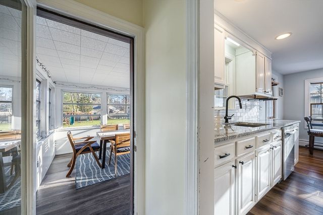 55 Lothrop Road, Reading, MA 01867