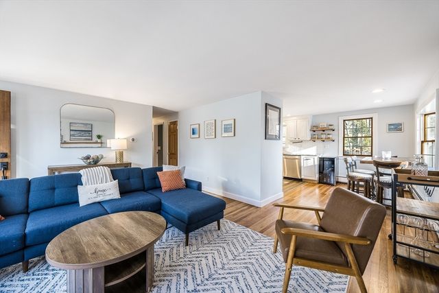 55 Lothrop Road, Reading, MA 01867