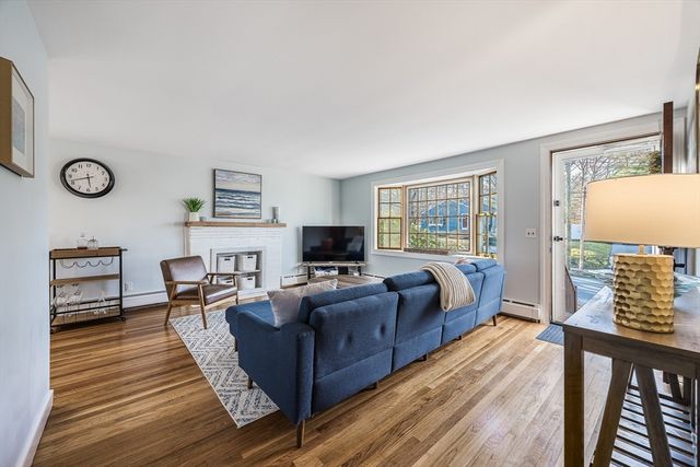 55 Lothrop Road, Reading, MA 01867