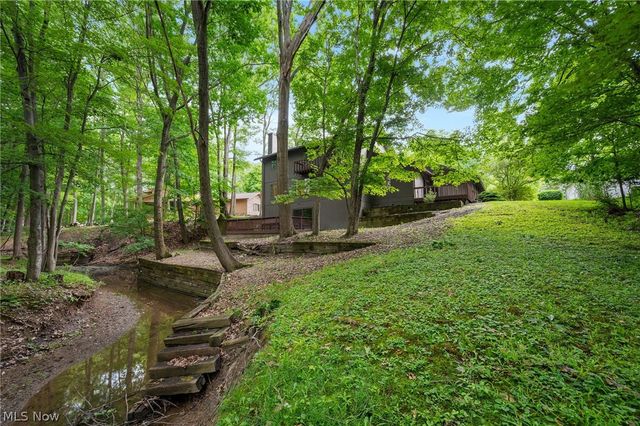 10934 Fawn Meadow Lane, Strongsville, OH 44149