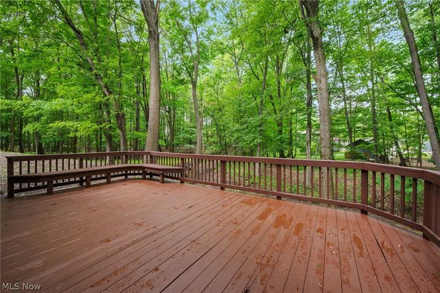 10934 Fawn Meadow Lane, Strongsville, OH 44149