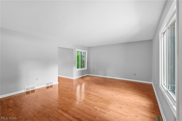 10934 Fawn Meadow Lane, Strongsville, OH 44149