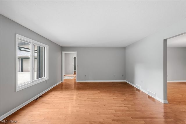 10934 Fawn Meadow Lane, Strongsville, OH 44149