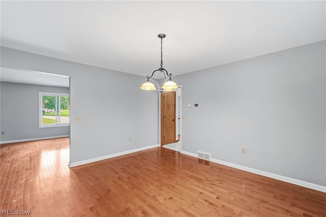 10934 Fawn Meadow Lane, Strongsville, OH 44149