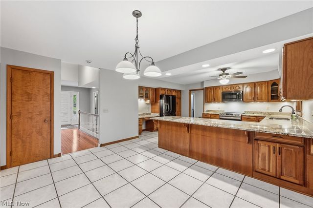 10934 Fawn Meadow Lane, Strongsville, OH 44149