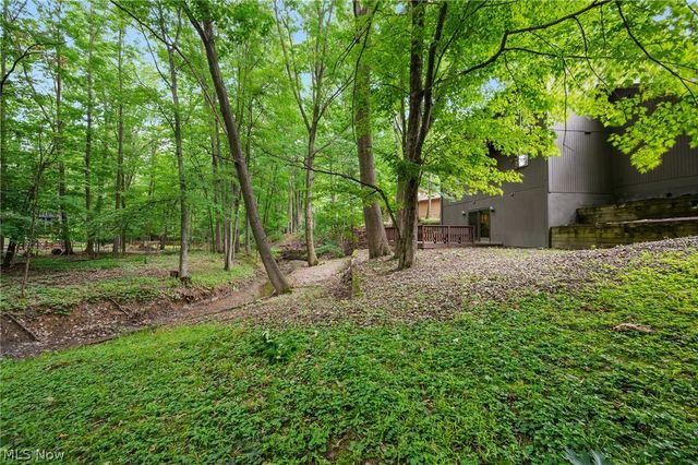10934 Fawn Meadow Lane, Strongsville, OH 44149