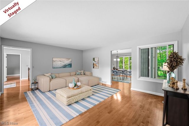 10934 Fawn Meadow Lane, Strongsville, OH 44149