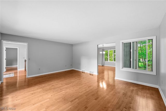 10934 Fawn Meadow Lane, Strongsville, OH 44149