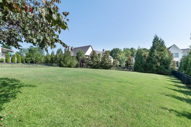 7216 Wildings Blvd, College Grove, TN 37046