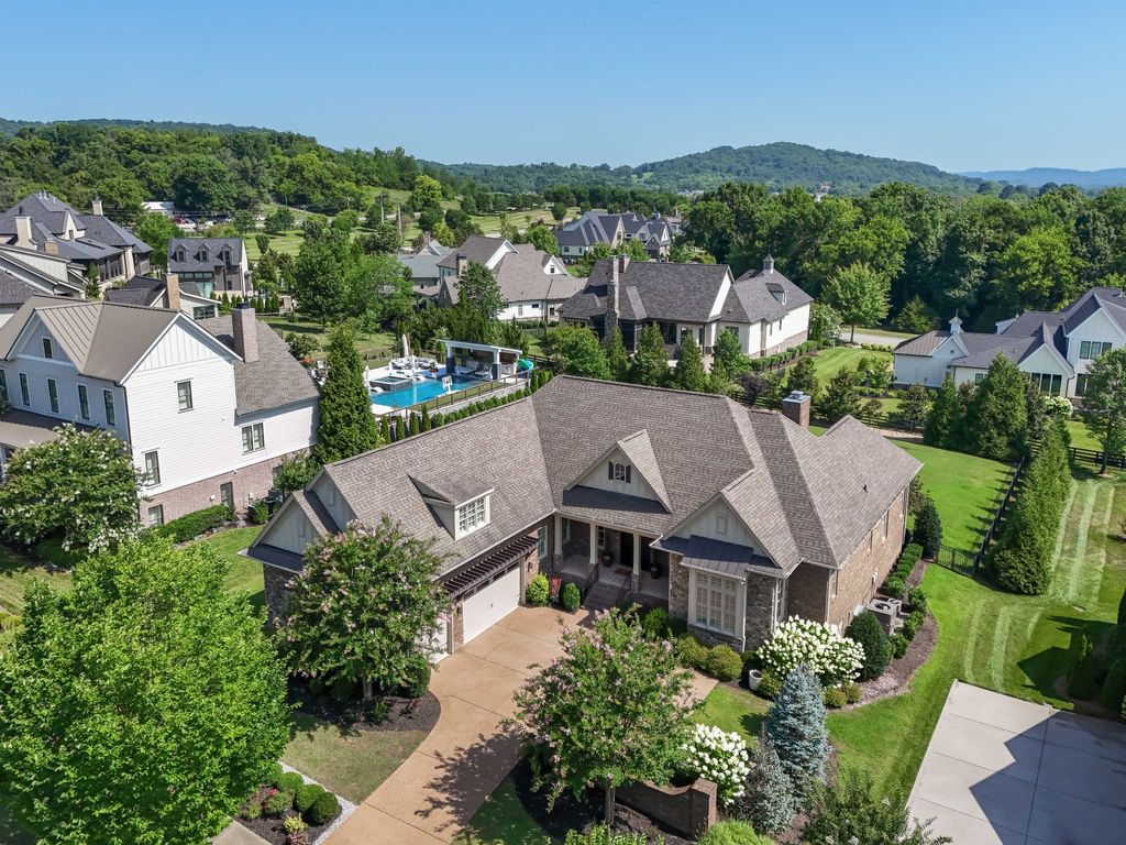 7216 Wildings Blvd, College Grove, TN 37046