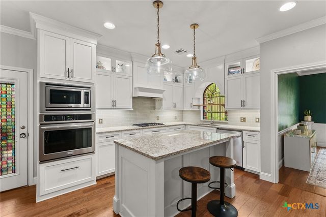 2717 Canyon Oaks Court, Temple, TX 76502