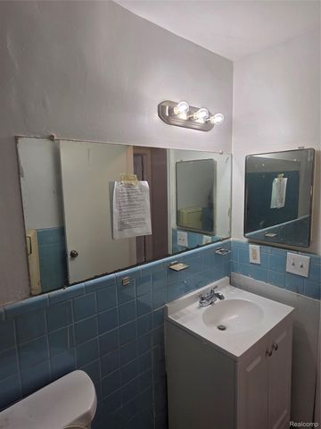 15080 Greenfield Apt 1 Greenfield Road, Detroit, MI 48227
