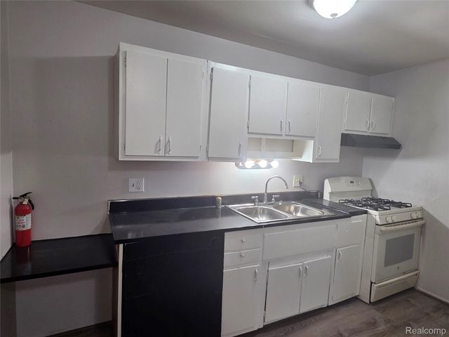 15080 Greenfield Apt 1 Greenfield Road, Detroit, MI 48227