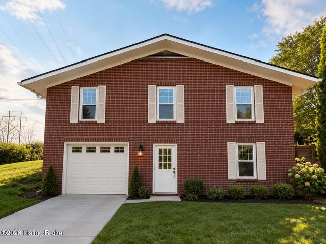 3400 S Camden Ln, Crestwood, KY 40014