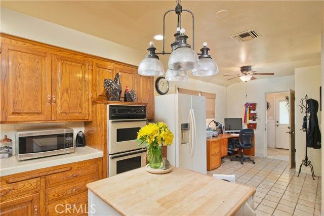 22050 Tulsa, Chatsworth (los Angeles), CA 91311