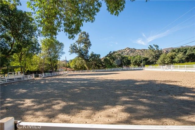 22050 Tulsa, Chatsworth (los Angeles), CA 91311