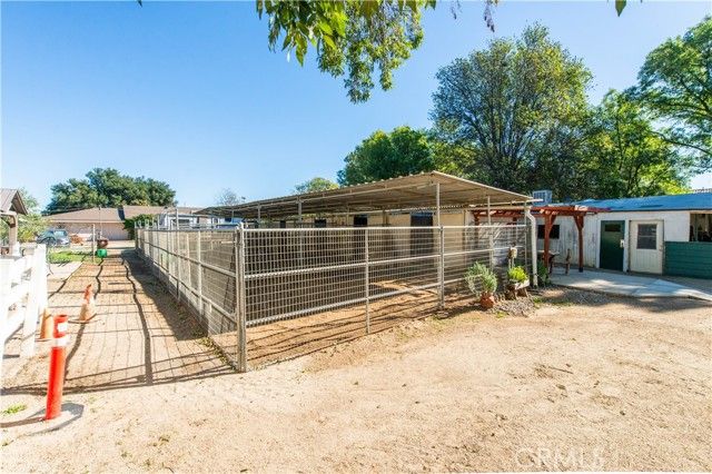 22050 Tulsa, Chatsworth (los Angeles), CA 91311