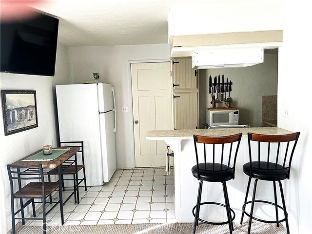 22050 Tulsa, Chatsworth (los Angeles), CA 91311