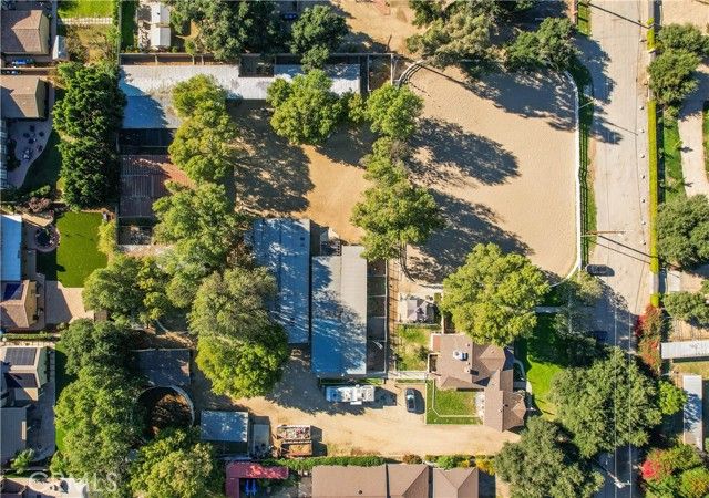 22050 Tulsa, Chatsworth (los Angeles), CA 91311