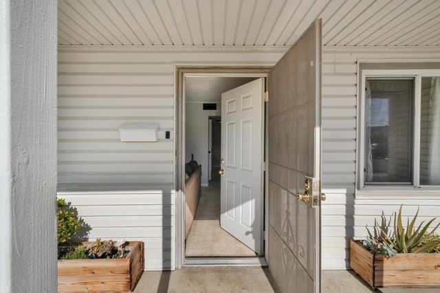 1475 Upland Dr, Yuba City, CA 95991
