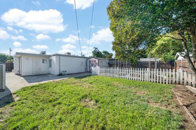 1475 Upland Dr, Yuba City, CA 95991