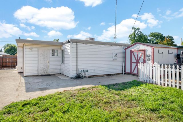 1475 Upland Dr, Yuba City, CA 95991