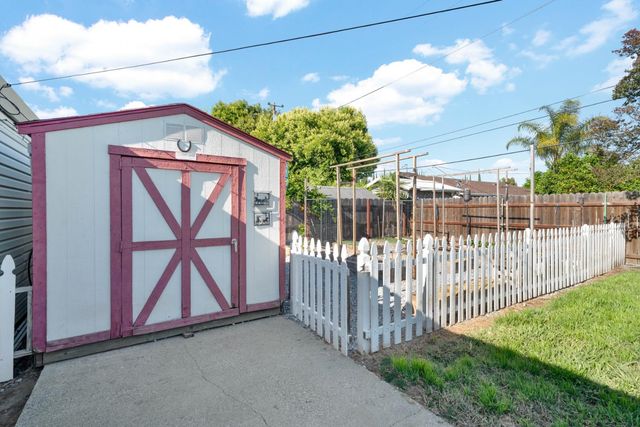 1475 Upland Dr, Yuba City, CA 95991