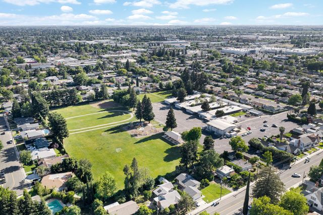 1475 Upland Dr, Yuba City, CA 95991