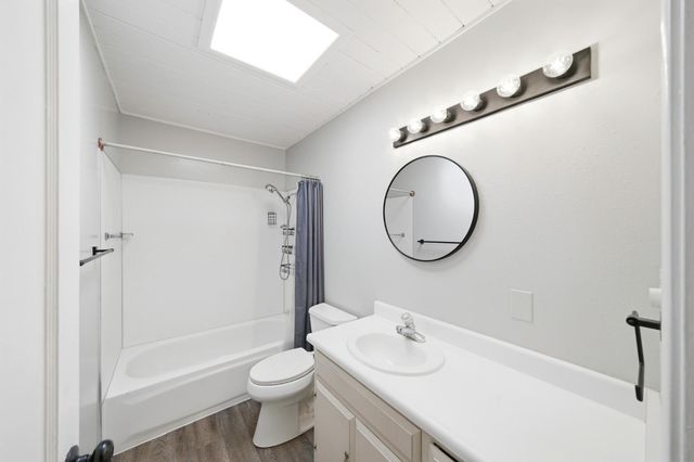 1475 Upland Dr, Yuba City, CA 95991